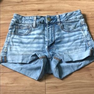 American eagle light wash jean shorts